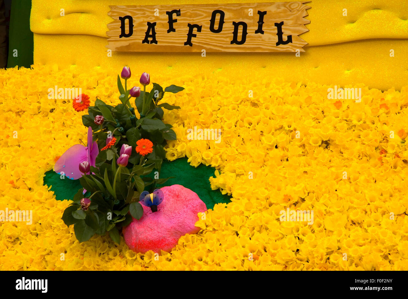 Grand Floral Street Parade float, Daffodil Festival, Washington Stock Photo Alamy