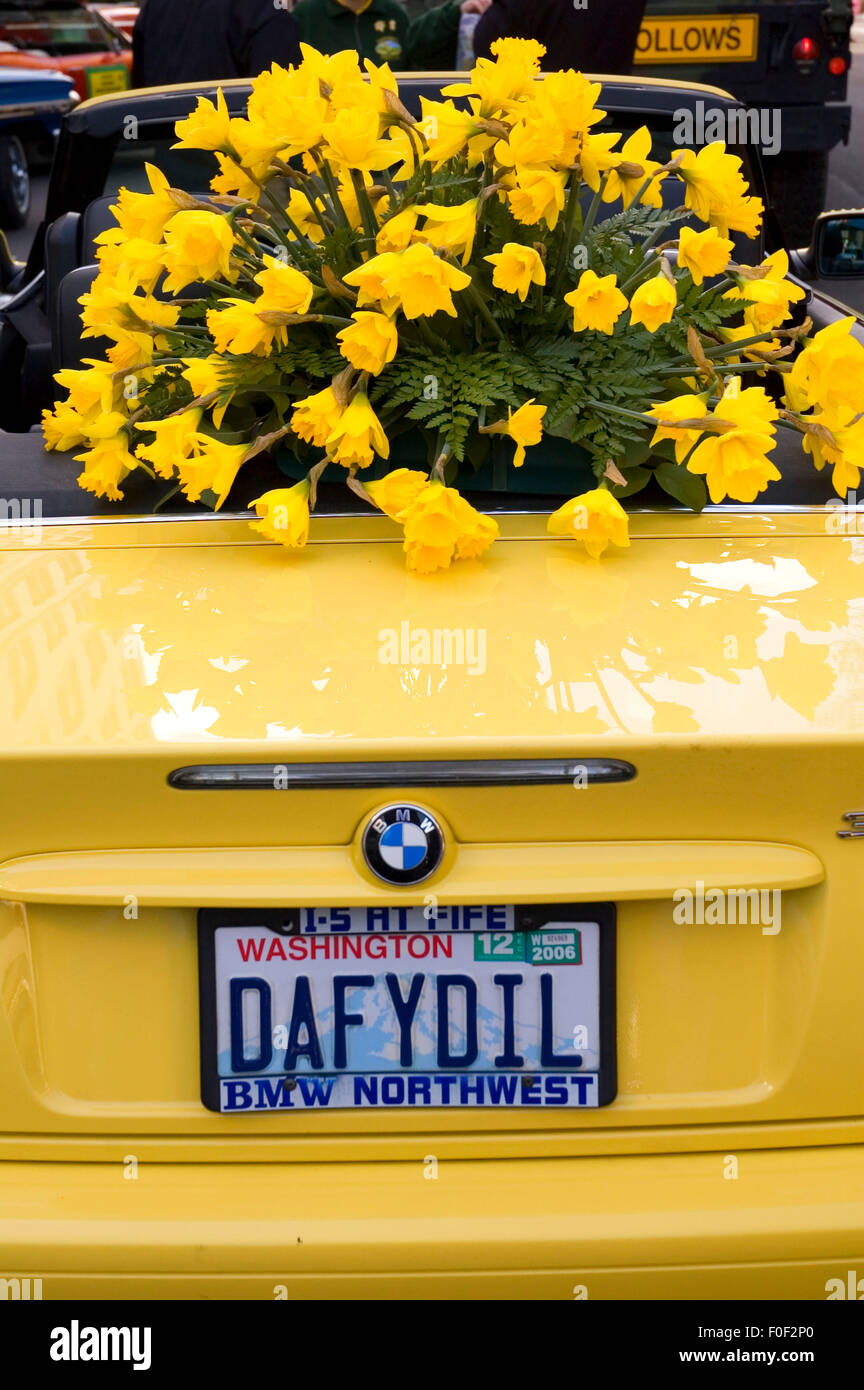 Grand Floral Street Parade car, Daffodil Festival, Washington