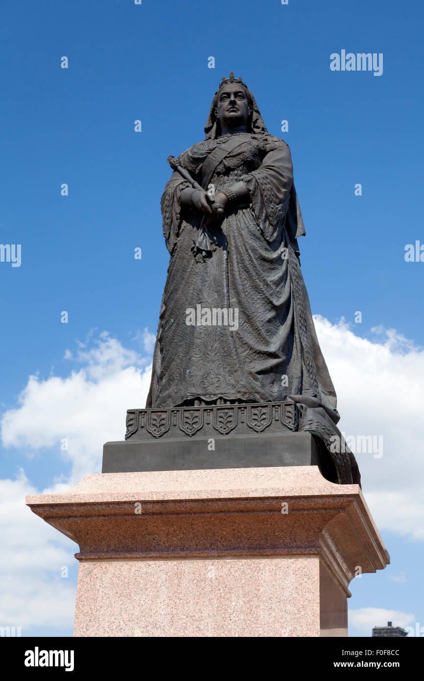 Statue of Queen Victoria in  Castrop Rauxel Square, Wakefield, West Yorkshire Stock Photo