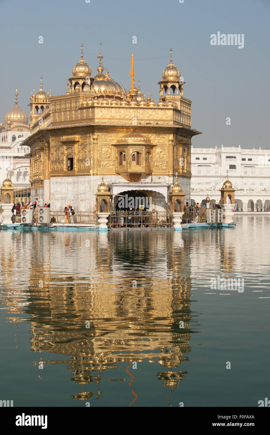 Golden temple amritsar hi-res stock photography and images - Alamy
