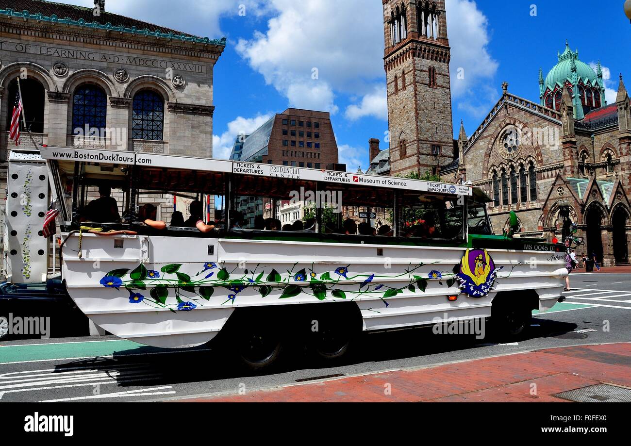 Boston, Massachusetts: A Boston Duck Tours bus/boat filled with tourists in Copley Square Stock Photo