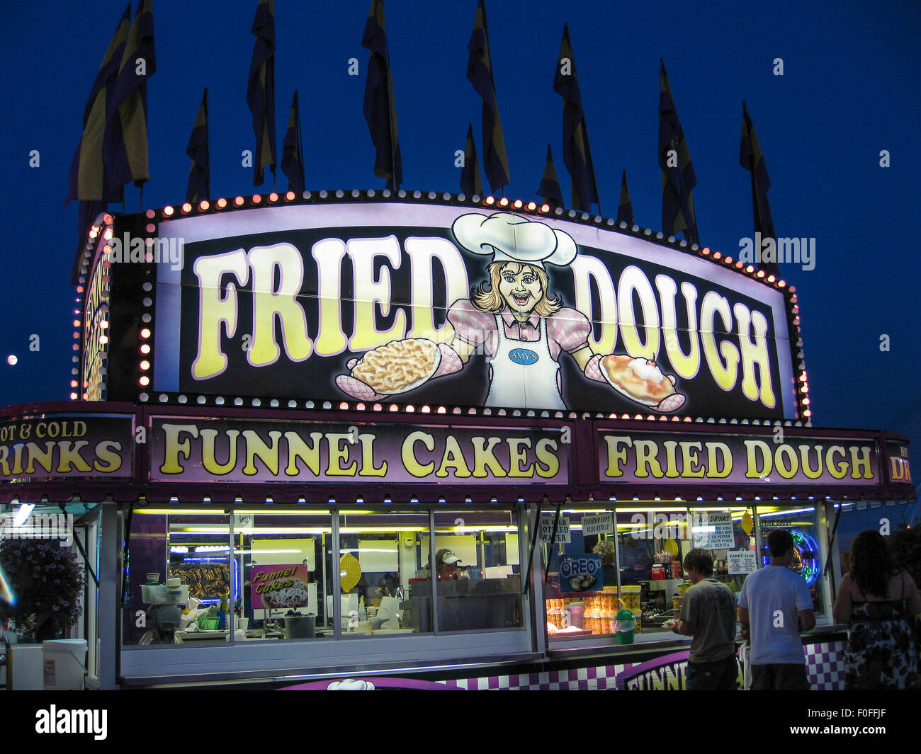 Funnel cakes at the County Fair Stock Photo Alamy