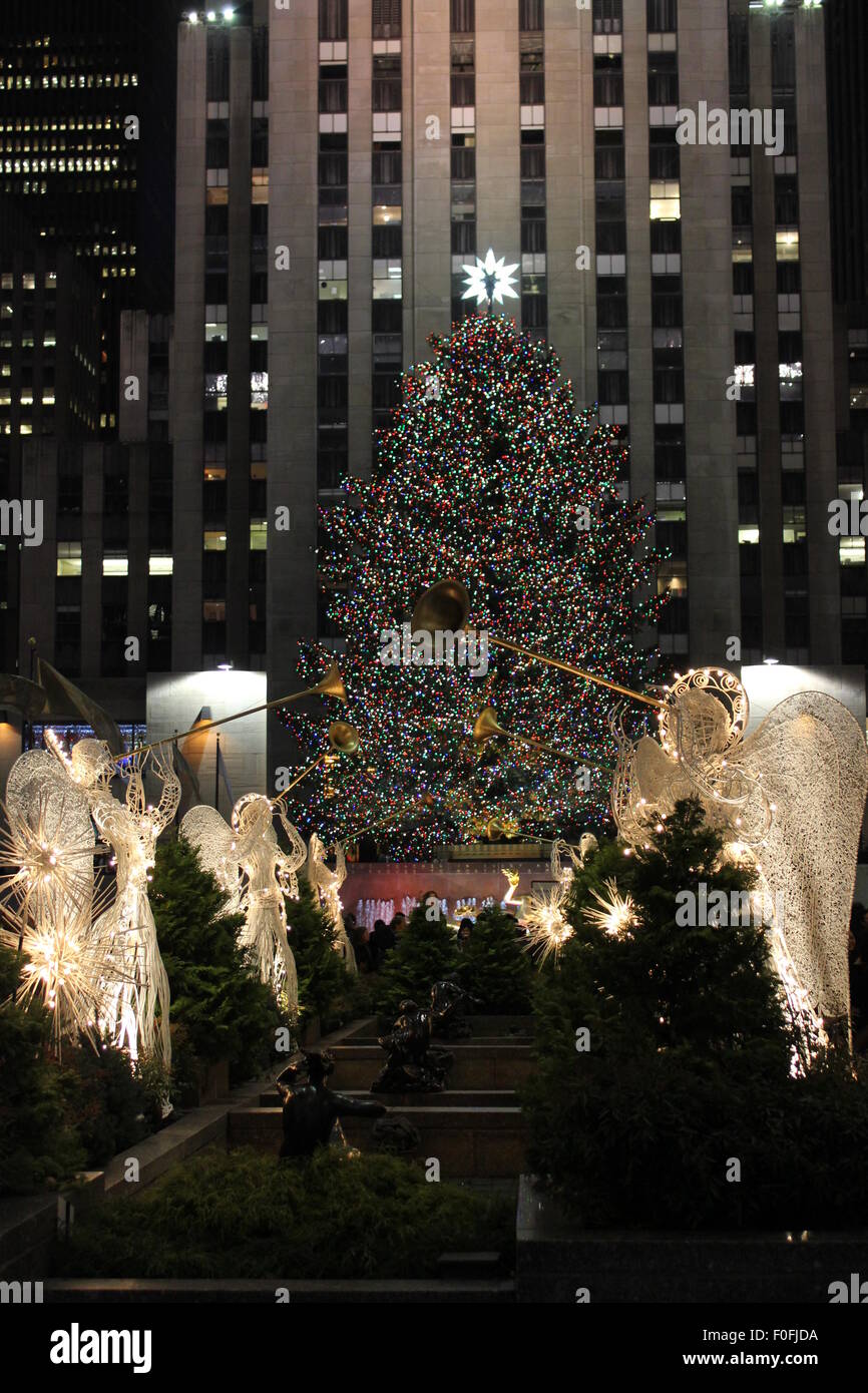 Rockefeller Center Christmas Santa High Resolution Stock Photography And Images Alamy