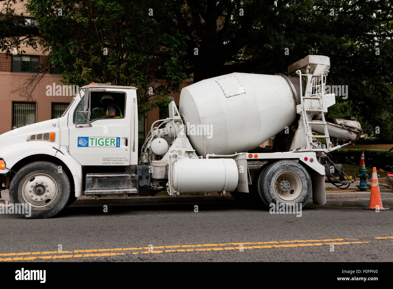 Rear-discharge concrete transport truck - USA Stock Photo - Alamy
