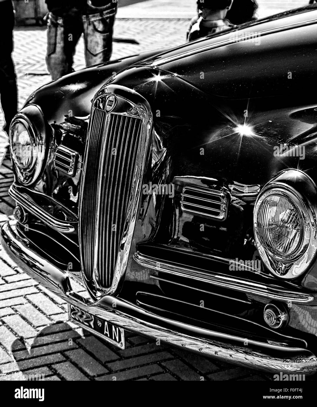 luxury vintage car Stock Photo Alamy