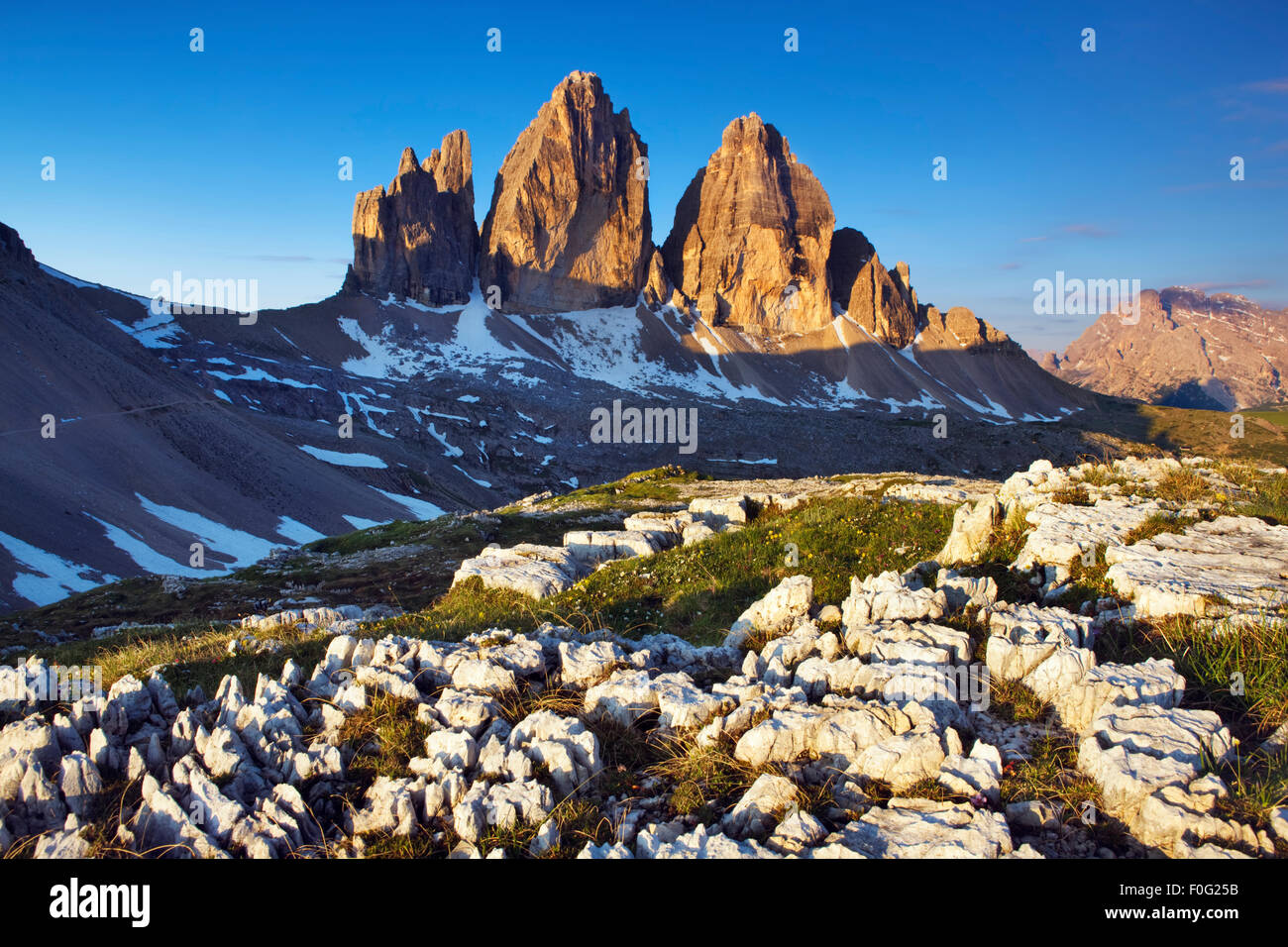 Italy montane hi-res stock photography and images - Page 4 - Alamy