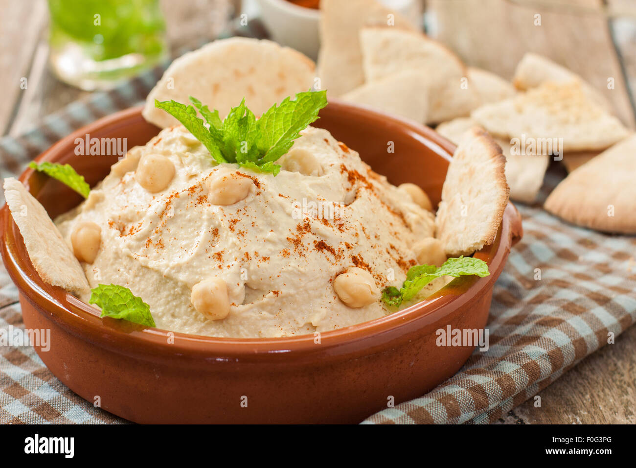 Fresh lebanese hummus for dip with pita bread Stock Photo Alamy
