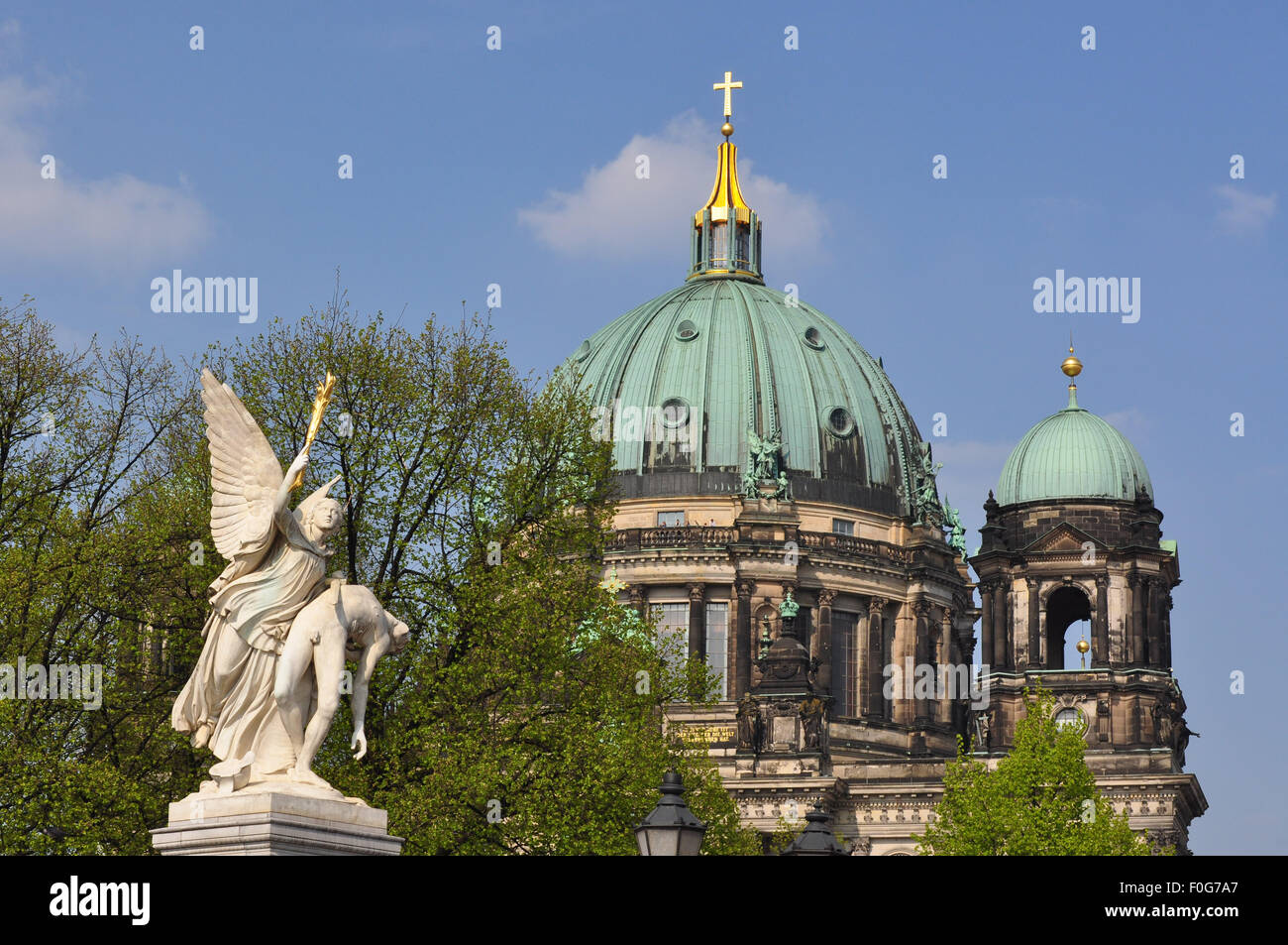 Berliner Dom / Berlin Dome, seen from Schlossbrücke Berlin-Mitte. Stock Photo