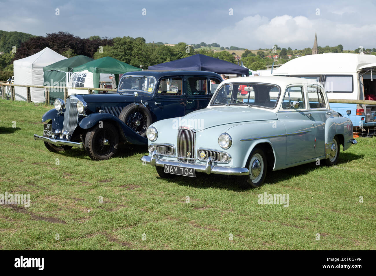 Bakewell, Derbyshire, UK. 15th Aug, 2015. Huge crowds turn out for the annual Bakewell baking festival, Baking lesson's, Vintage car's, and many baking related stalls. Credit:  IFIMAGE/Alamy Live News Stock Photo