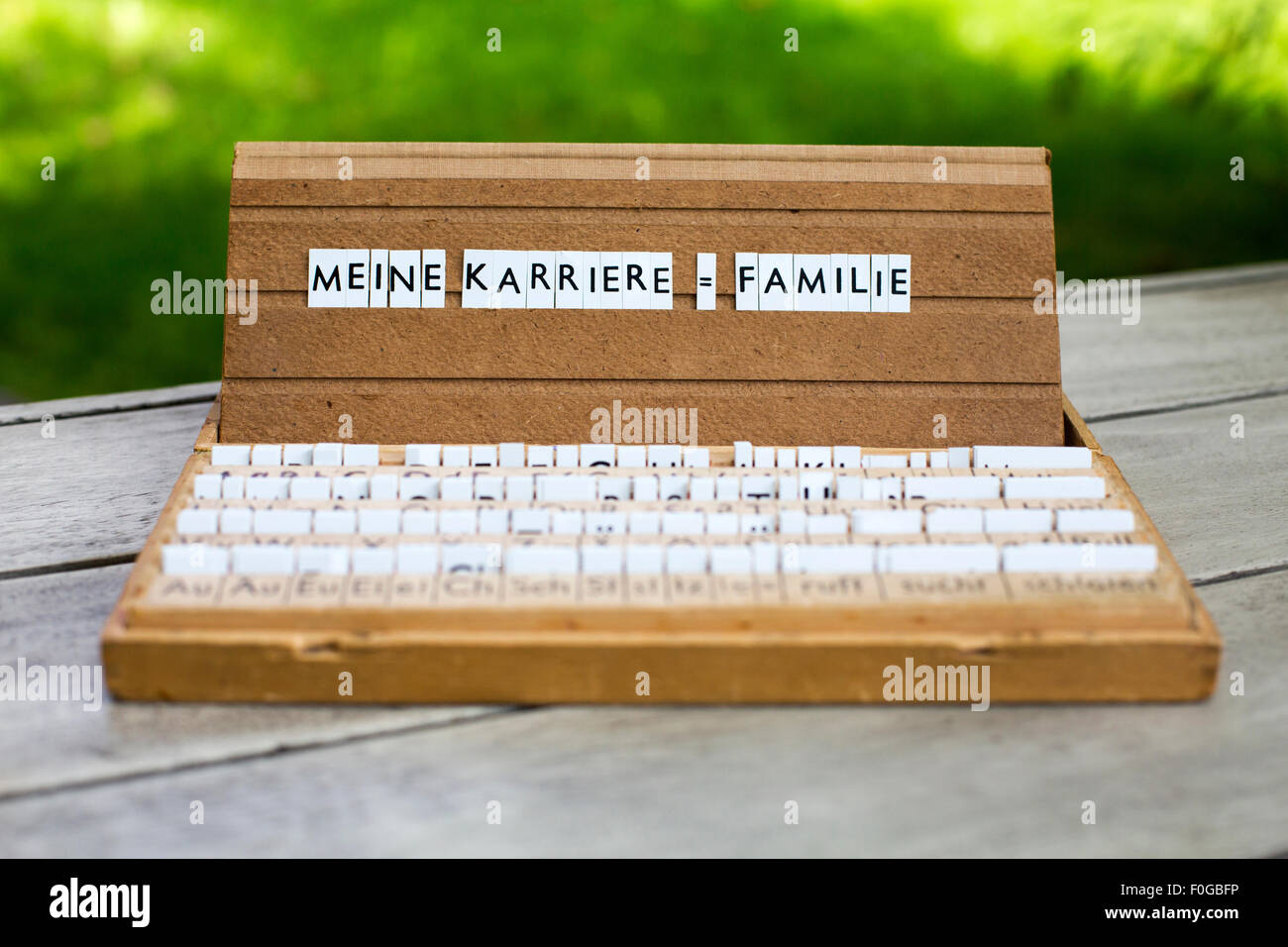 a letterbox with the german text: 'Meine Karriere=Familie' (my career = family) Stock Photo