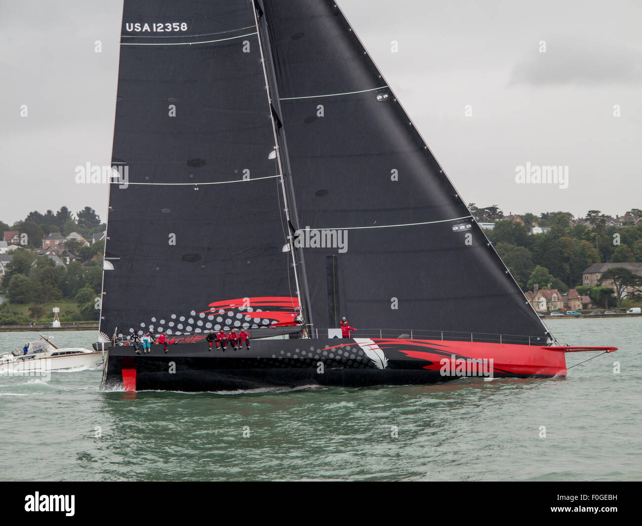 Cowes, Isle of Wight, UK. 14th August 2015. Favourite to win the 2015 Fastnet Race, Comanche trains at Cowes for the start of th Stock Photo