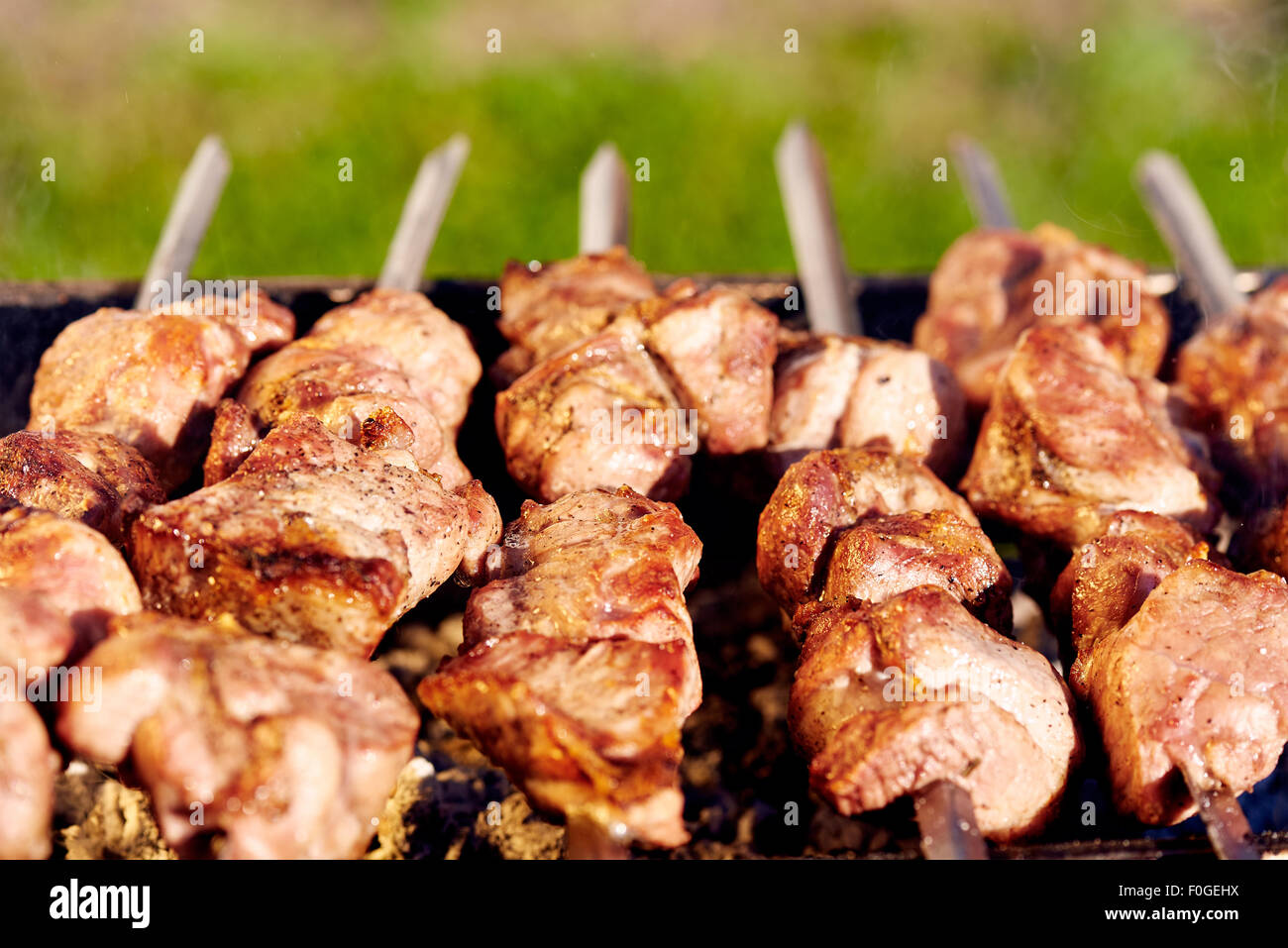 Аппетитный шашлык. Шашлык ассорти. Шашлык из свинины. Шашлыки на природе. Красивый шашлык.