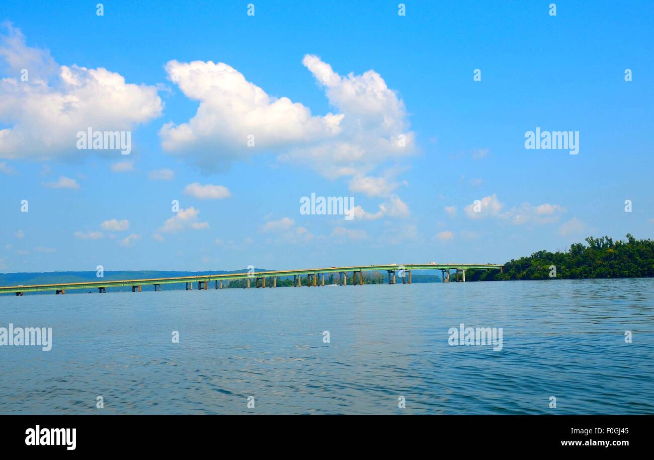 Lake Guntersville, Alabama, Tennessee River bridge Stock Photo Alamy