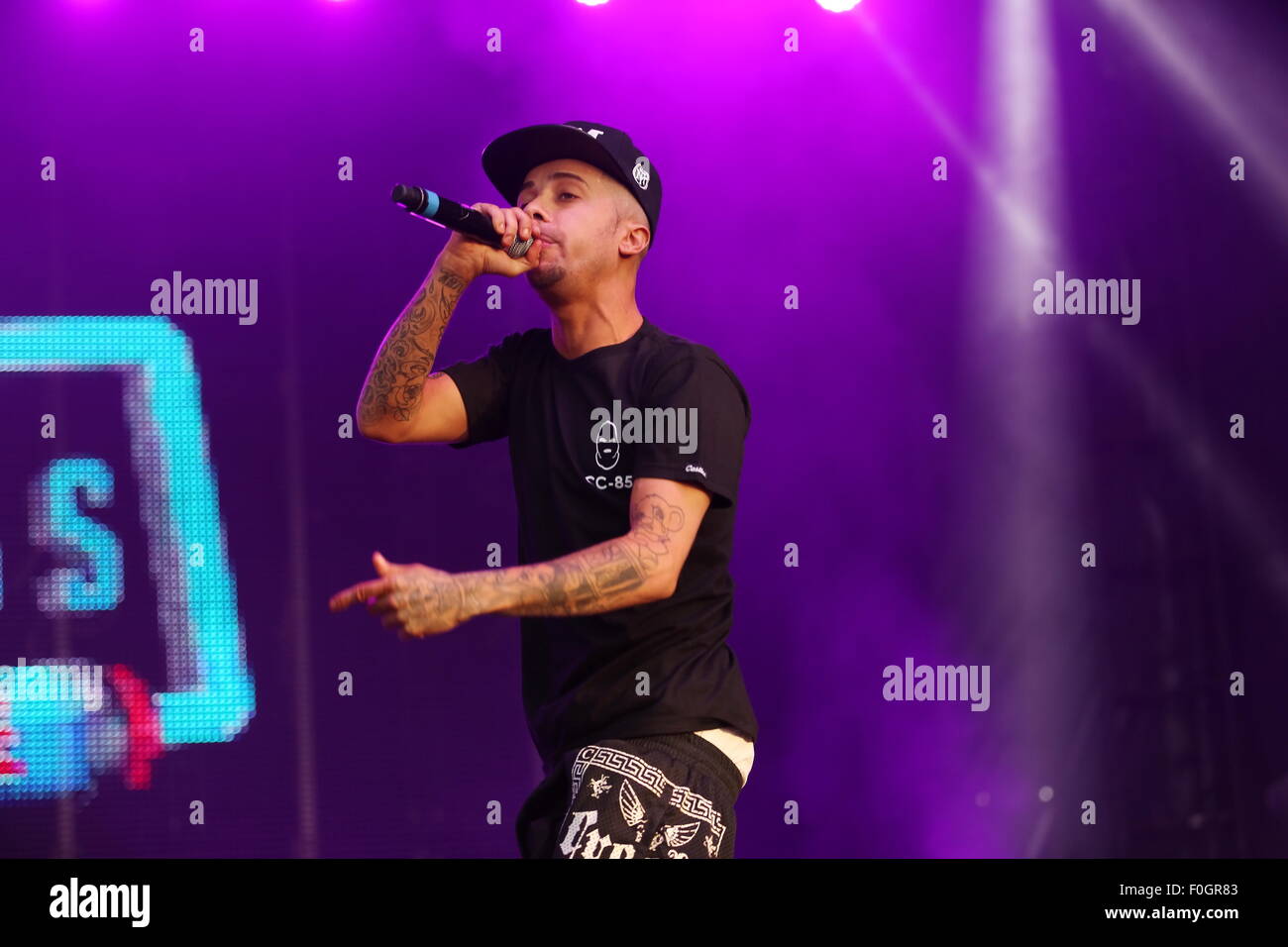 Betley, Cheshire, UK. 15th August, 2015. Former NDubz performer Dappy performs live at Signal 1