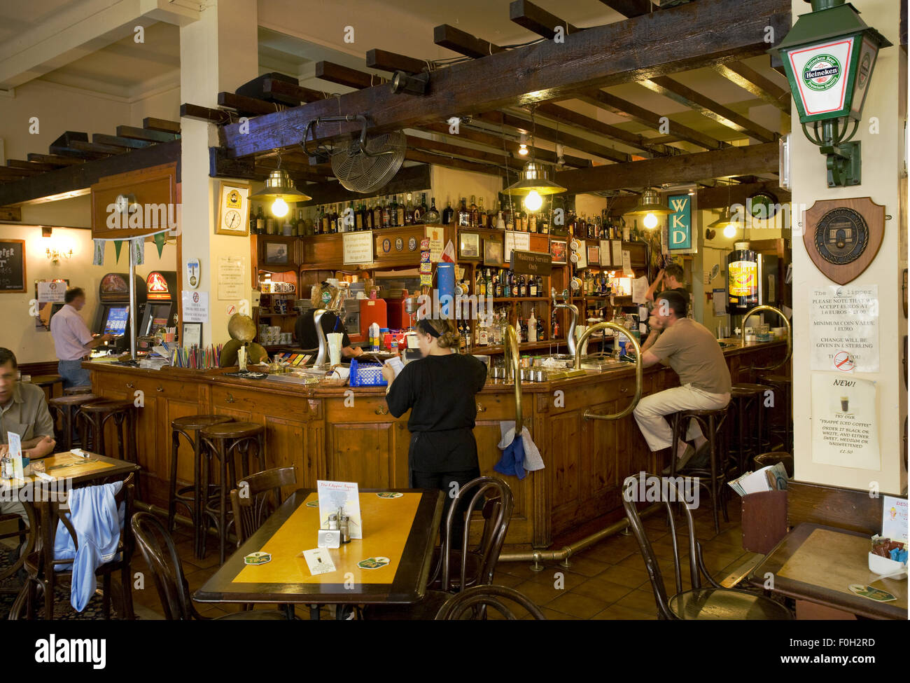 The rock of gibraltar pub hires stock photography and images Alamy