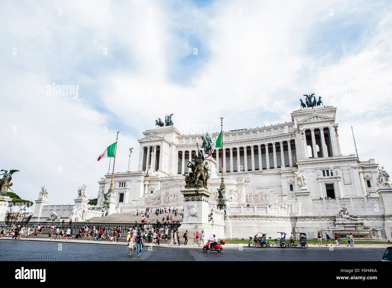 Foreigner tourist in rome hi-res stock photography and images - Alamy