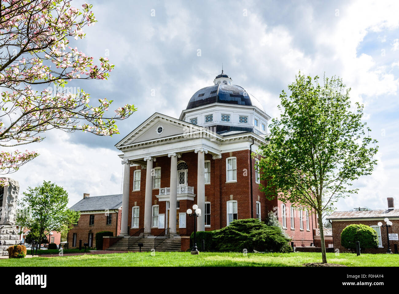 Louisa County Courthouse, Main Street, Louisa, Virginia Stock Photo Alamy