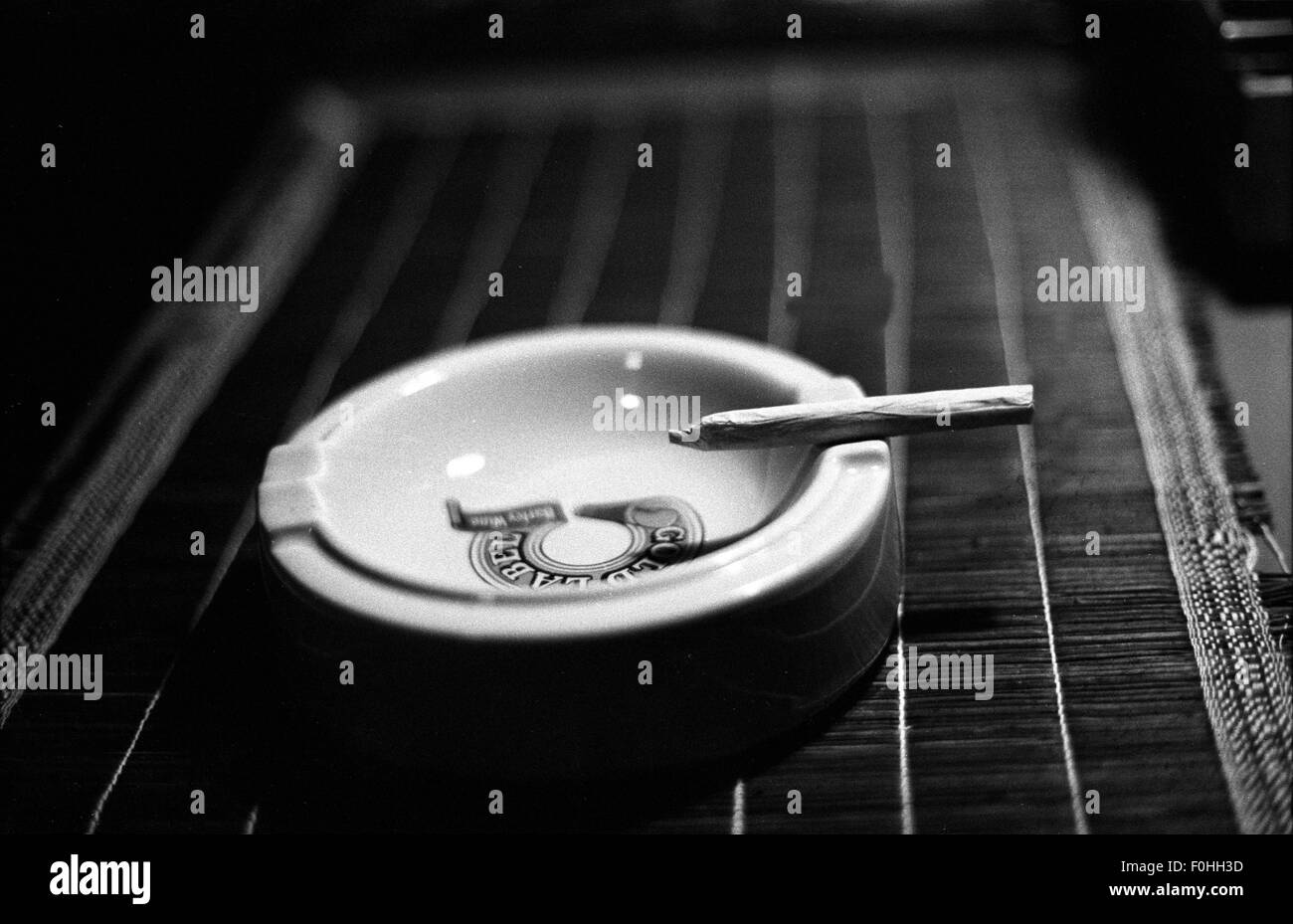 Cannabis joint ashtray hires stock photography and images Alamy