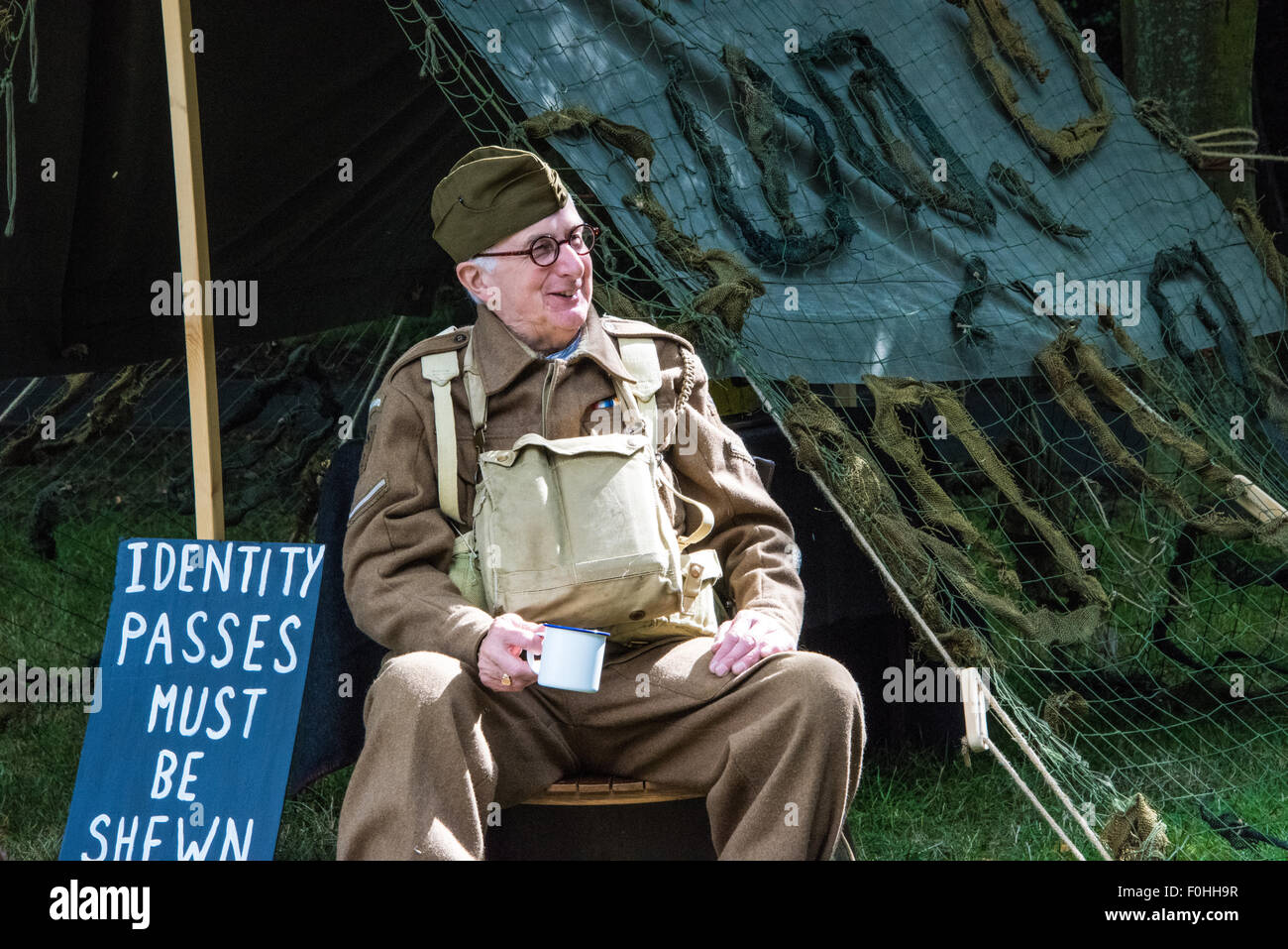 re-enactment-soldiers-of-the-second-world-war-at-cannock-chase-visitor