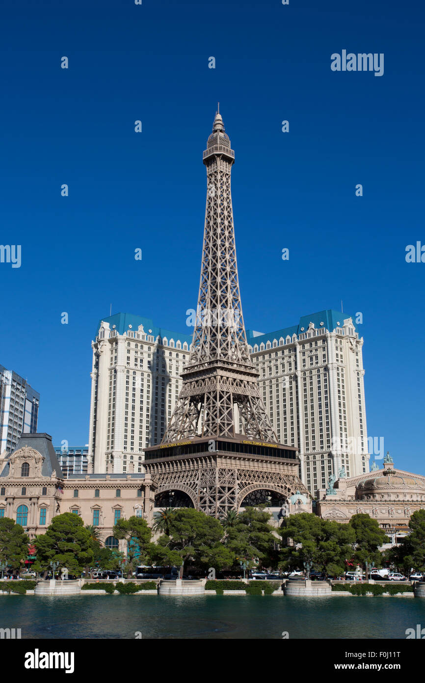 Eiffel tower restaurant las vegas hi-res stock photography and images -  Alamy