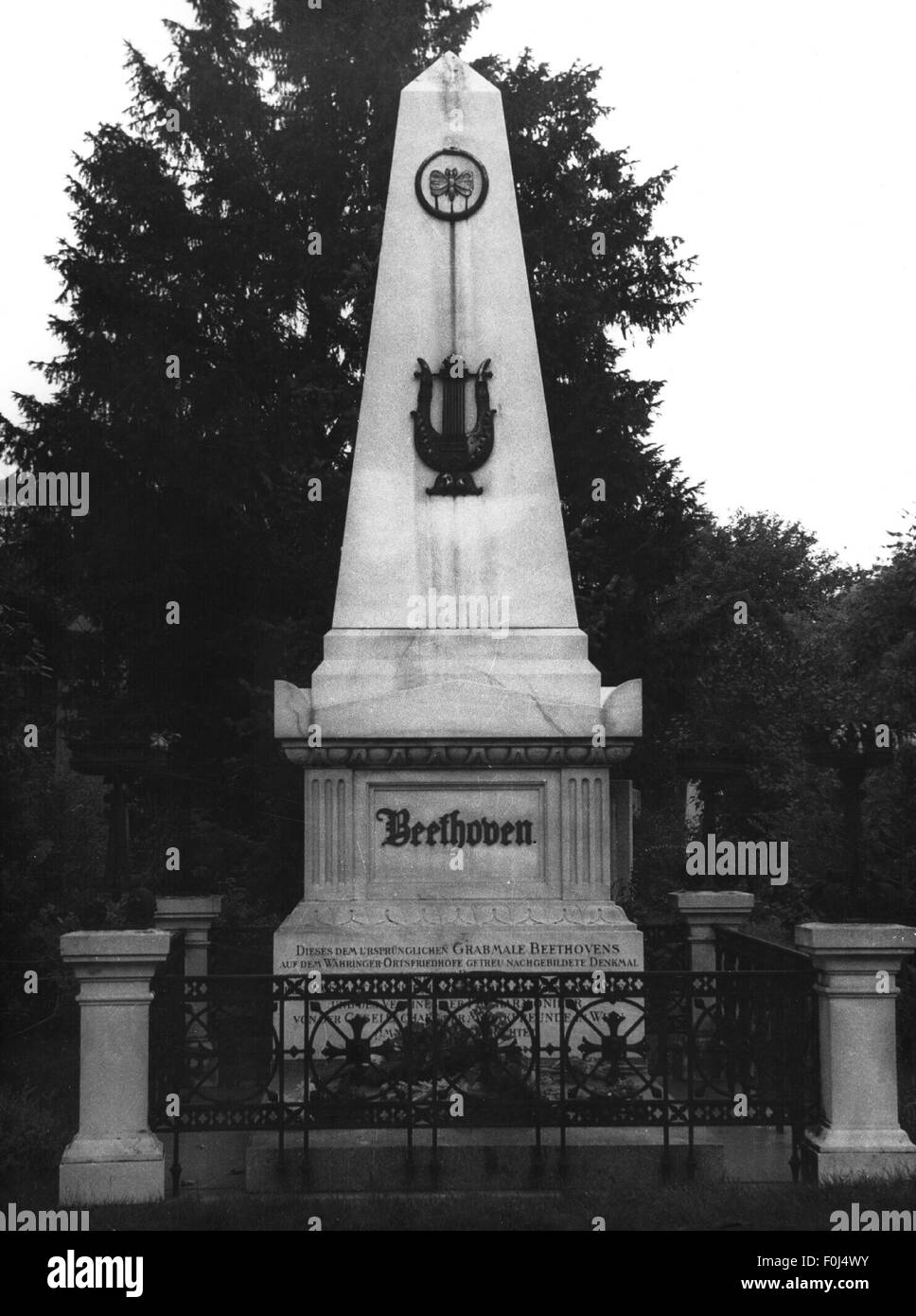 Beethoven, Ludwig van, 17.12.1770 - 26.3.1827, German composer, his grave at Central Cermetery, Vienna, Austria, Stock Photo