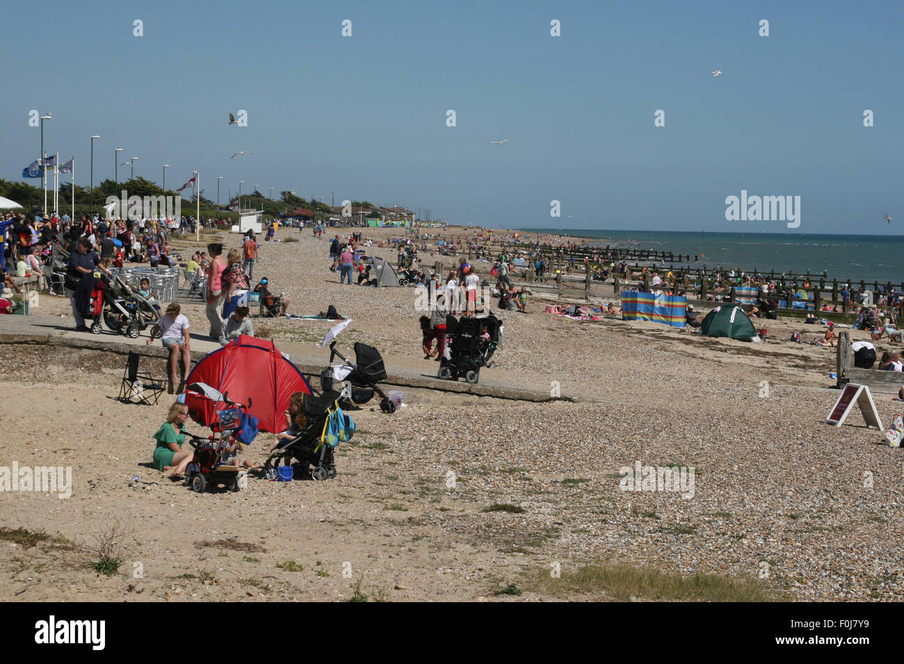 littlehampton sussex beach seafront Stock Photo Alamy