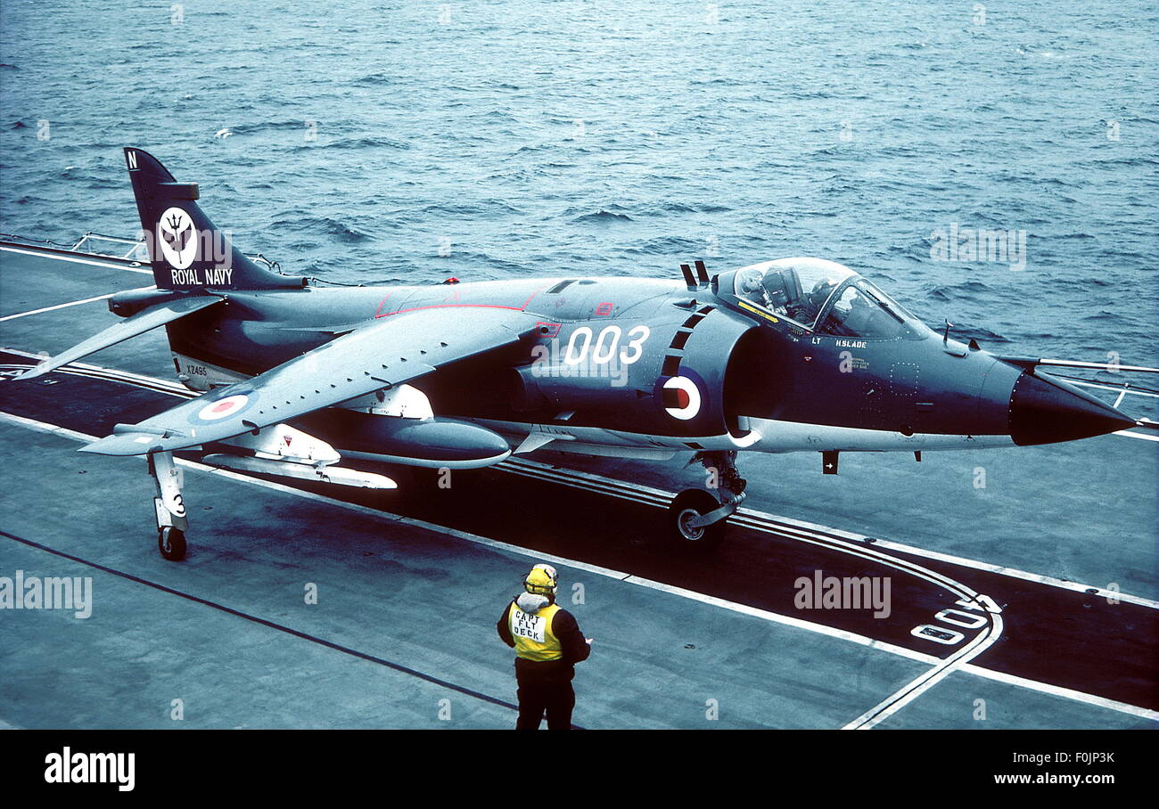 AJAXNETPHOTO - 1980S. - AIR - SEA HARRIER ABOARD INVINCIBLE EARLY 1980S JUST LANDED.  PHOTO:VIV TOWNLEY/AJAX.  REF: 22412/2/11. Stock Photo