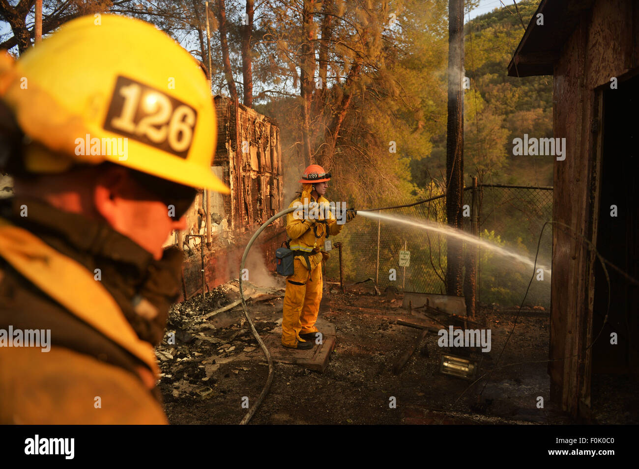 Montebello And Angeles. 16th Aug, 2015. Los Angeles County firefighters ...