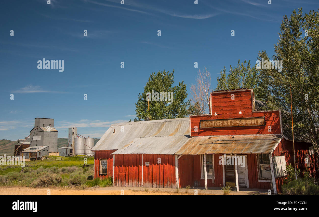 Americana, Historic Corral Store, Camas PrairieFairfield, Idaho, USA HYW 20 Stock Photo Alamy