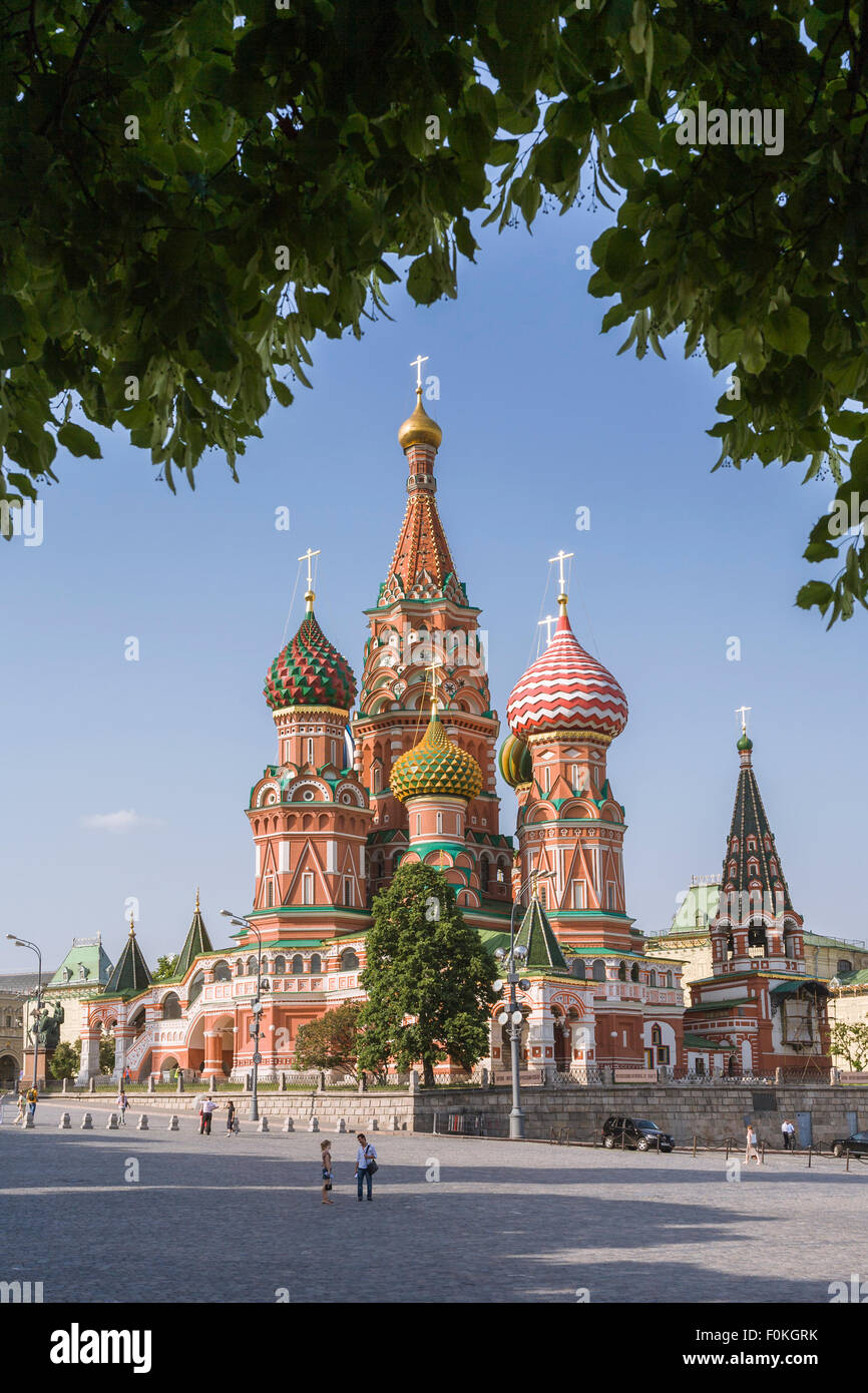 St Basil's Cathedral, Red Square, Moscow, the iconic onion domed ...