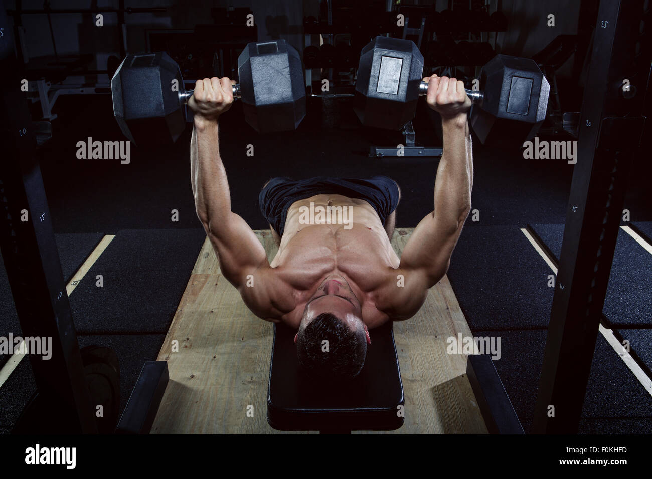 Dumbbell Bench Press High Resolution Stock Photography and Images Alamy