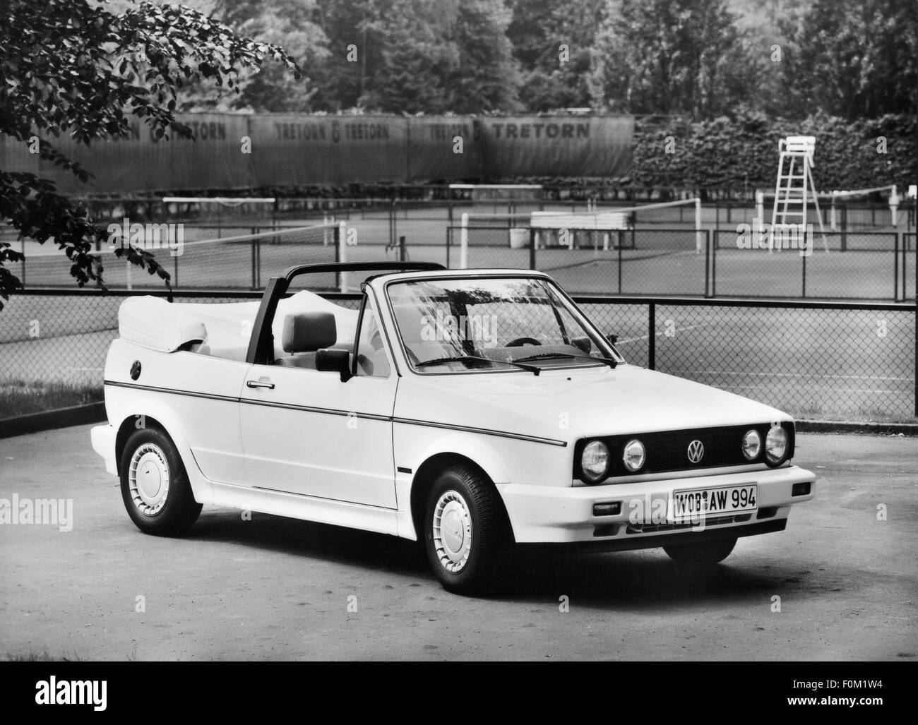 transport / transportation, car, vehicle variants, Volkswagen, VW Golf Mk2  convertible, in front of tennis court, 1988,  Additional-Rights-Clearences-Not Available Stock Photo - Alamy