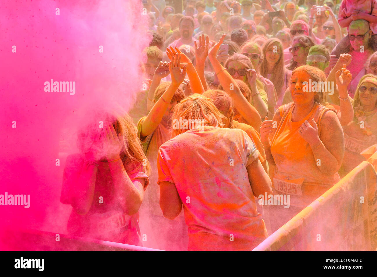 Colour run with powder hi-res stock photography and images - Alamy