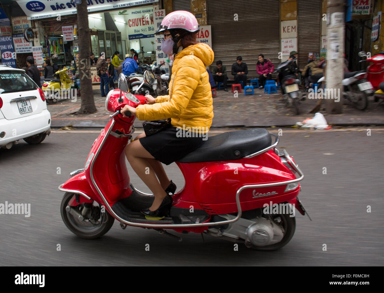 Scooters are the main means of transport in Vietnam Stock Photo Alamy