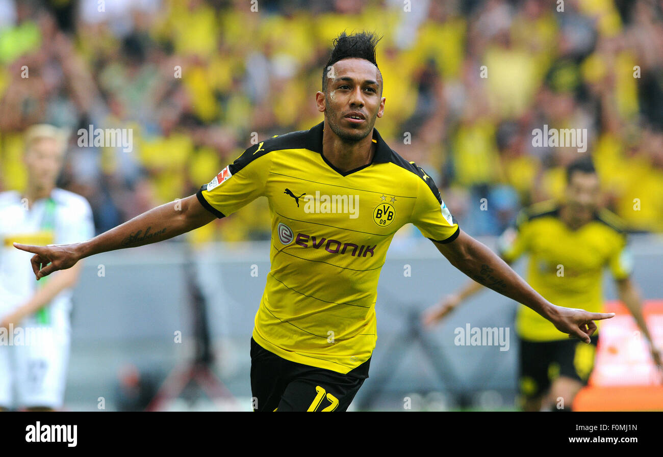 Football, Soccer, Germany, Bundesliga, Season 2015/2016, Signal Iduna Park: Pierre-Emerick Aubameyang (BVB). Stock Photo