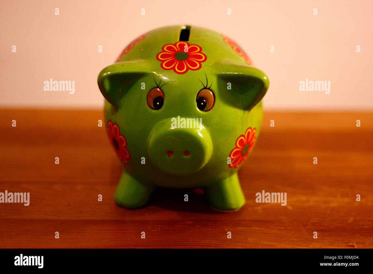 Sparschwein/ piggy bank - Symbolbild Wirtschaft/ economy. Stock Photo