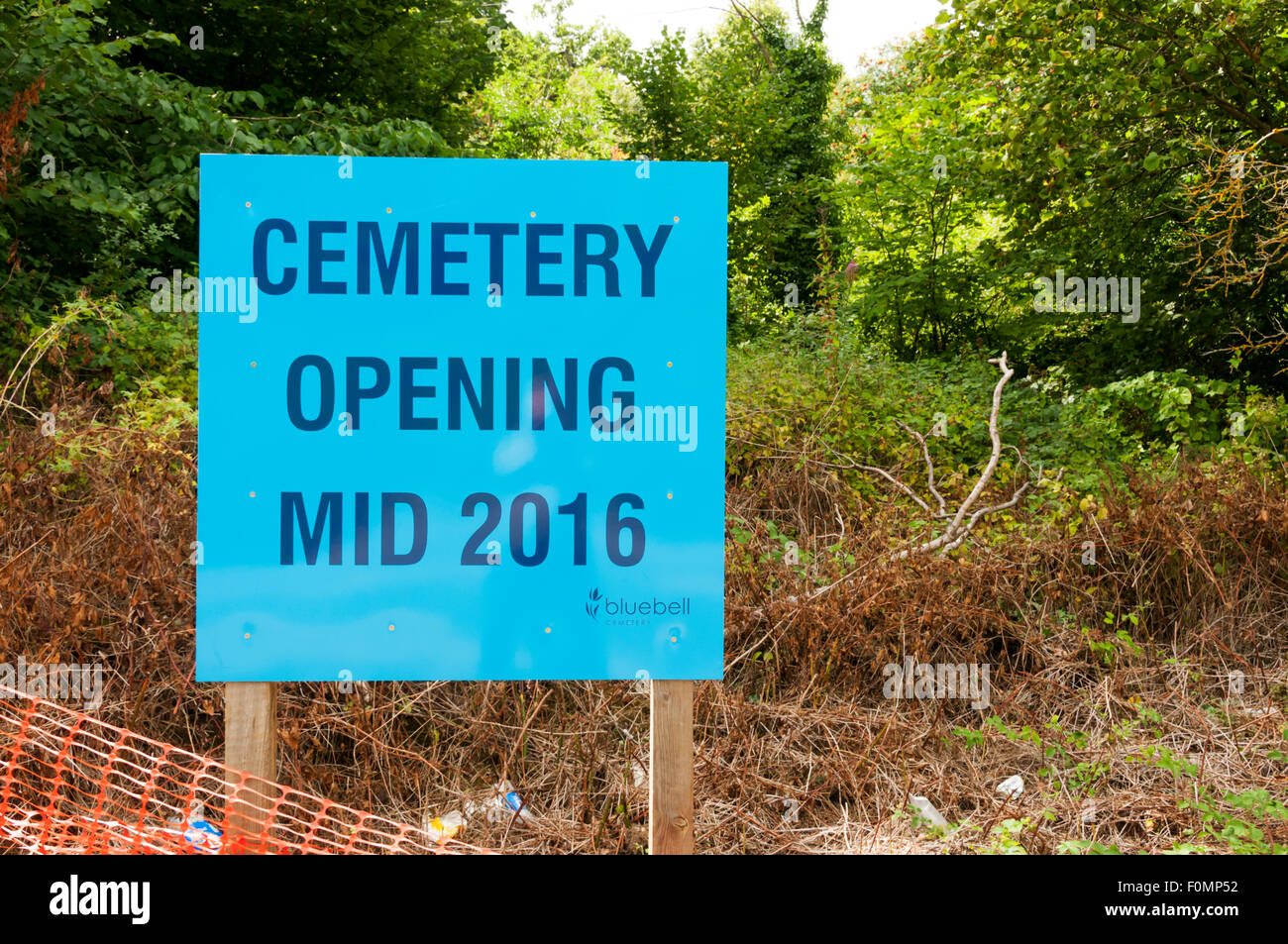 A sign for a new cemetery & crematorium on green belt land at Badger's Mount, near Sevenoaks in Kent. Stock Photo
