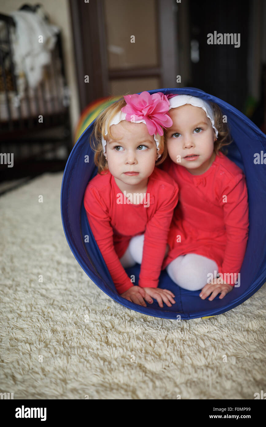 Twin girl hires stock photography and images Alamy