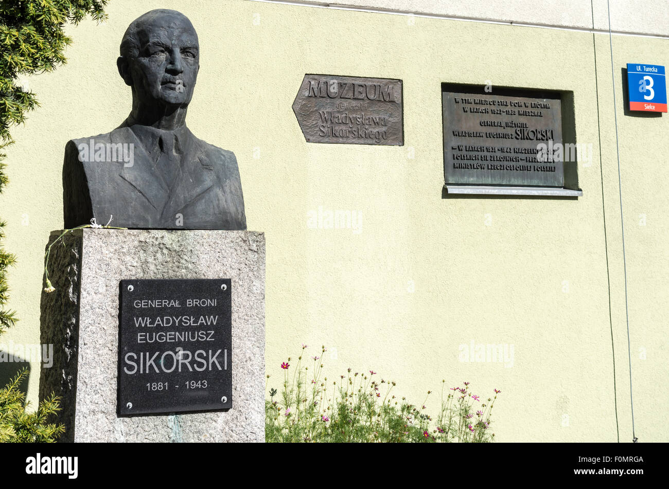 General Władysław Sikorski bust and museum, Warsaw, Poland Stock Photo