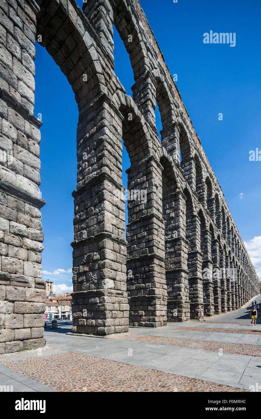 The Roman Aqueduct of Segovia, Spain Stock Photo - Alamy