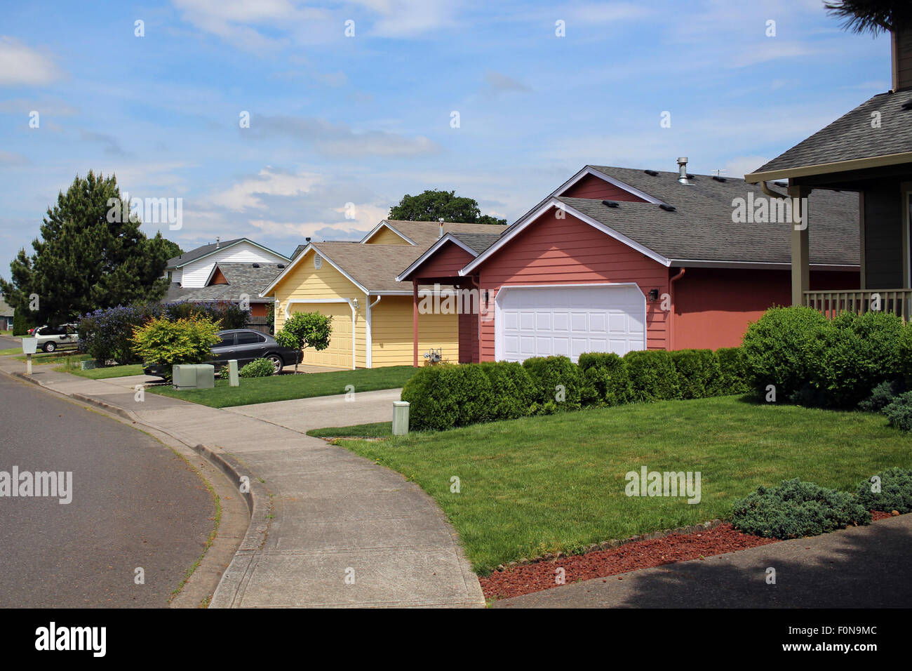Row of houses in suburban neighborhood Stock Photo