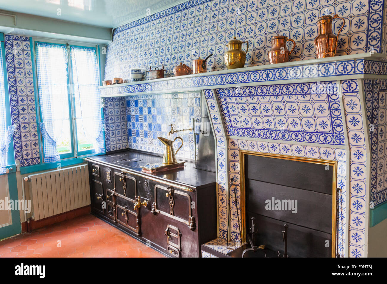 Monets kitchen hi-res stock photography and images - Alamy