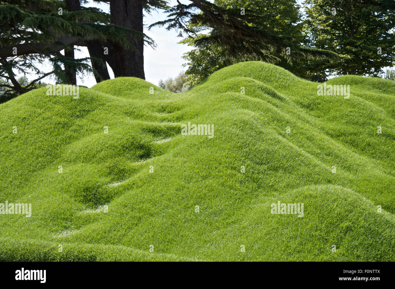 Grass mounds hi-res stock photography and images - Alamy
