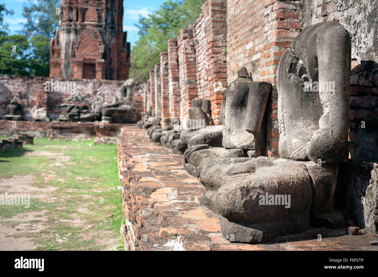 Headless Buddha statues at Wat Mahathat, Ayutthaya, Thailand Stock Photo Alamy