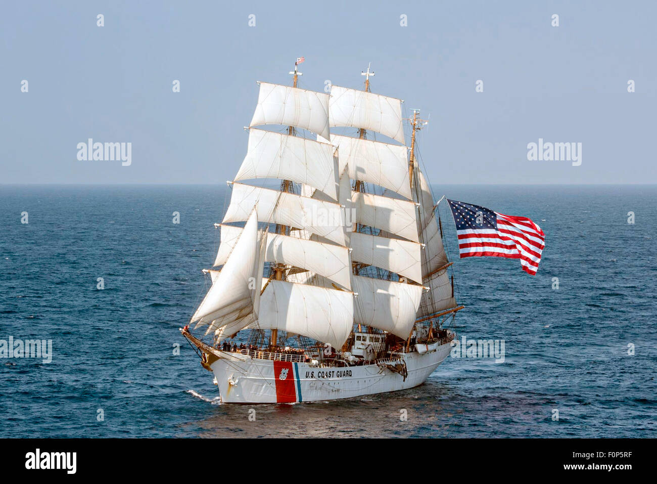tilbagebetaling bekendtskab folder Coast guard cutter eagle hi-res stock photography and images - Alamy