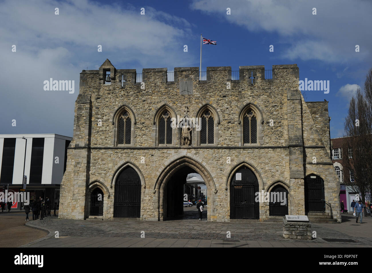 Southampton Bargate a grade 1 listed medieval gatehouse once the ...