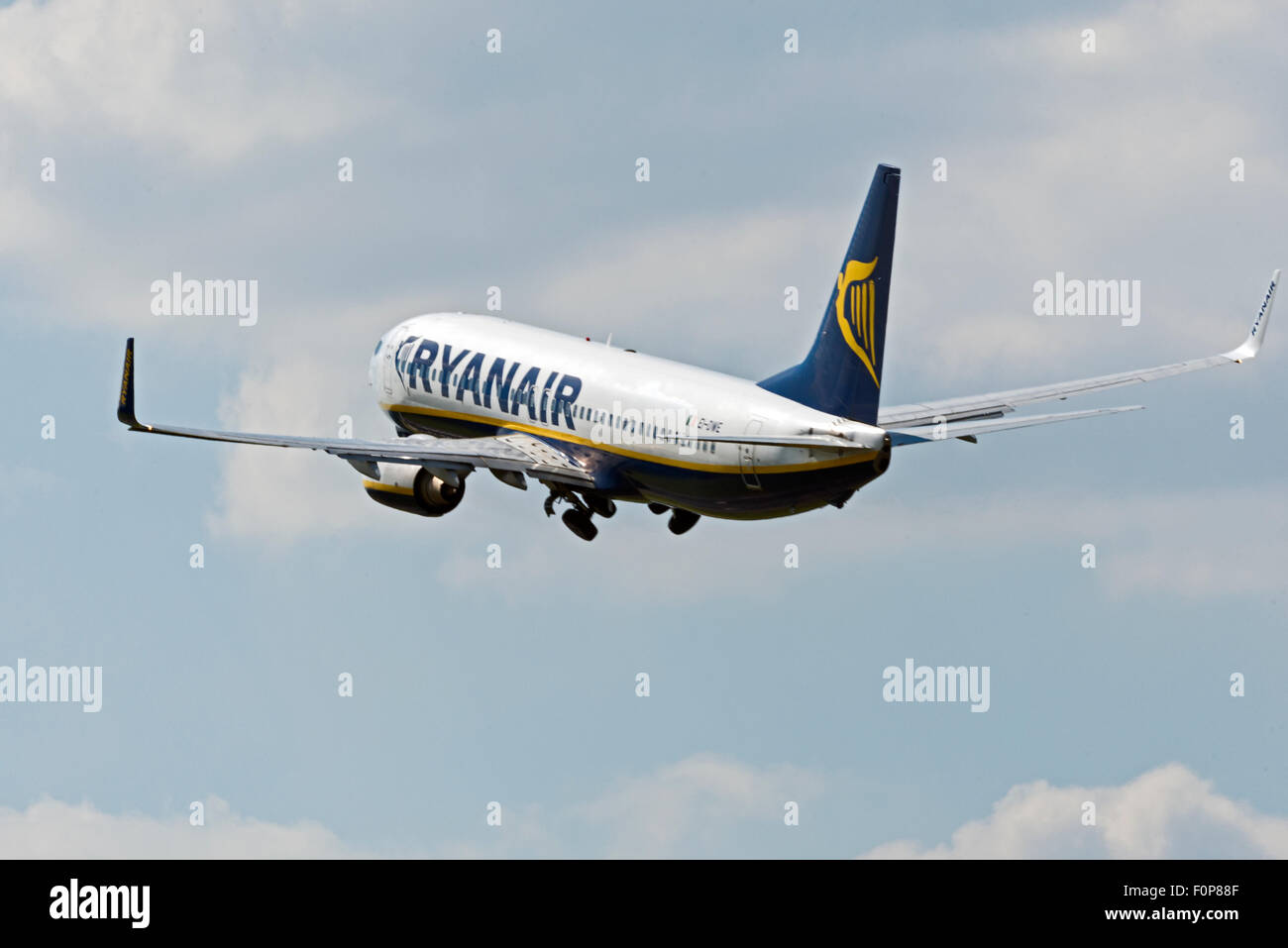 Boeing 737NG EI-DWE Ryanair Manchester Airport England Uk departure ...