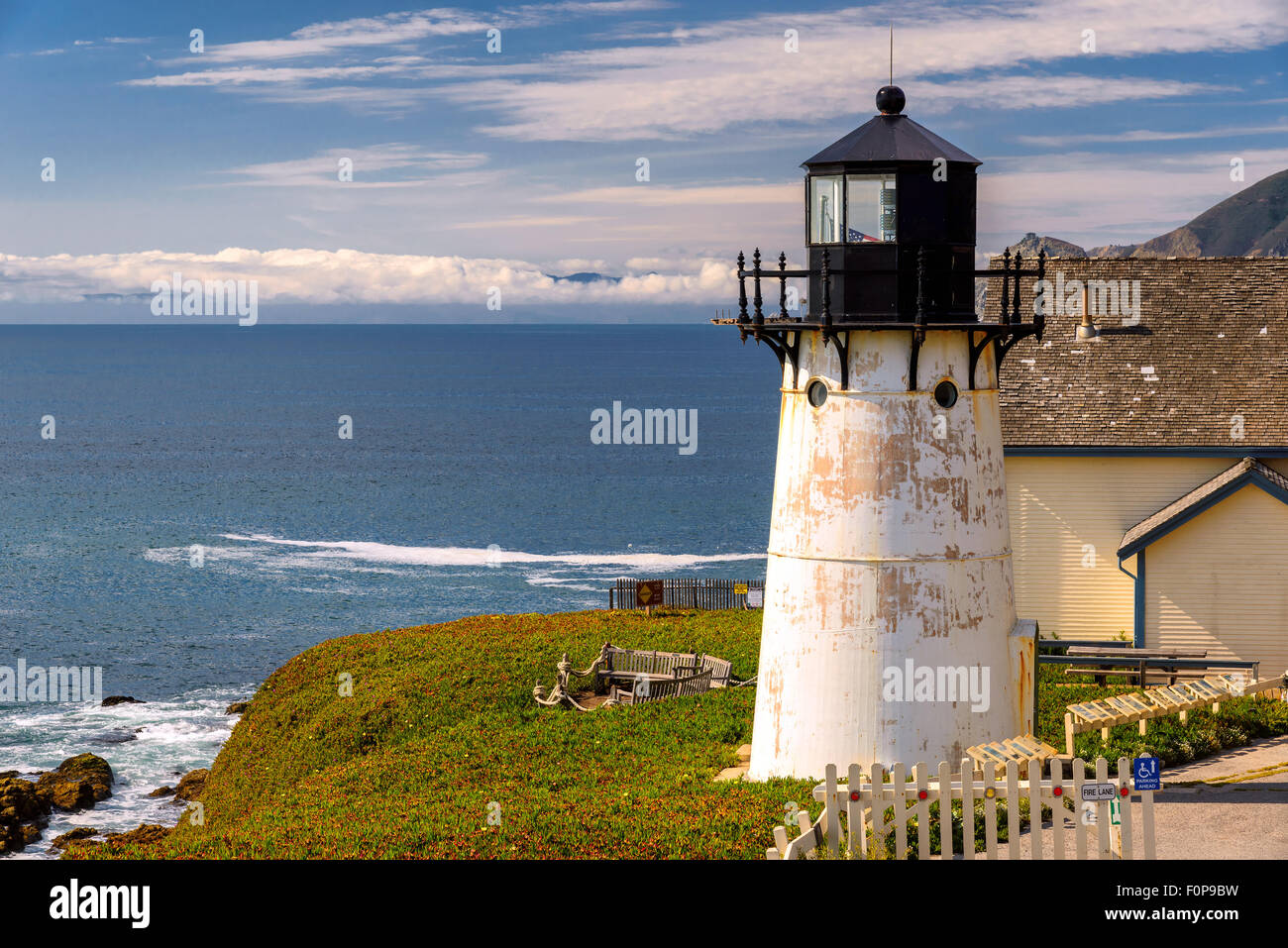 Lighthouse on Pacific coast. Point Montara Lighthouse, Pacific Ocean, California Stock Photo