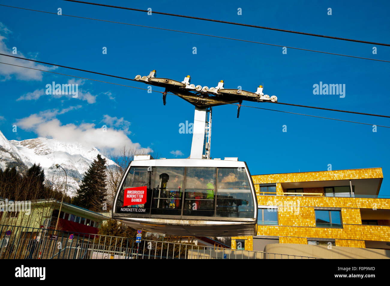 Cable car innsbruck hi-res stock photography and images - Alamy