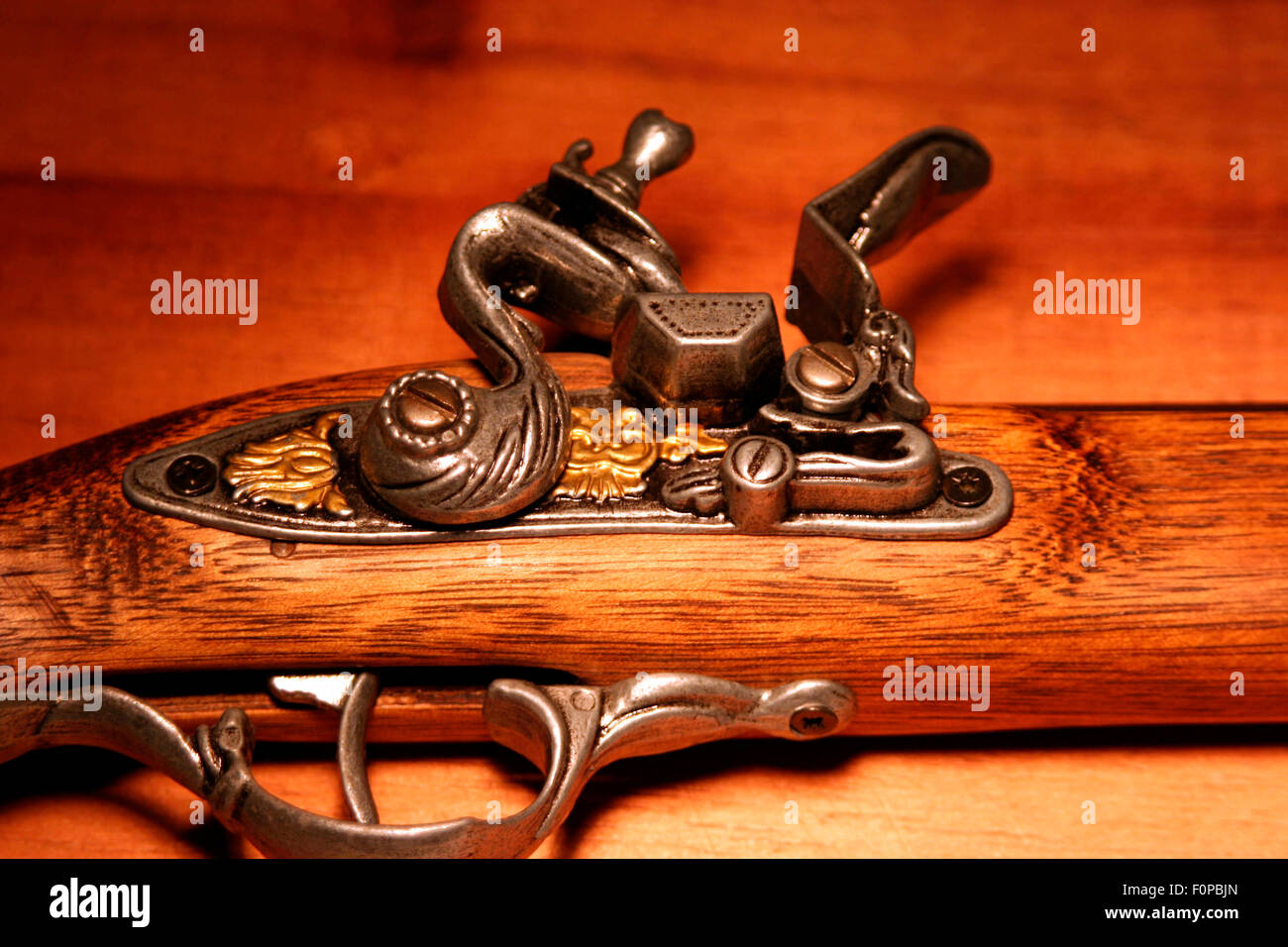 Antique gun hires stock photography and images Alamy